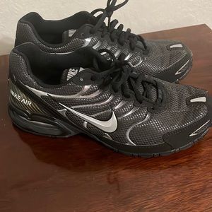 Men’s Nike Size 8 Excellent Condition